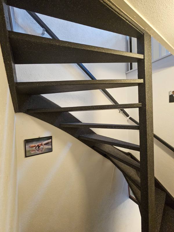 traprenovatie met PolarSpeckle stone structuur in Waddinxveen