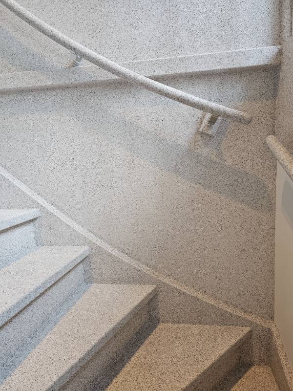 trap renovatie met Arctic Blend stone structuur in Woerden